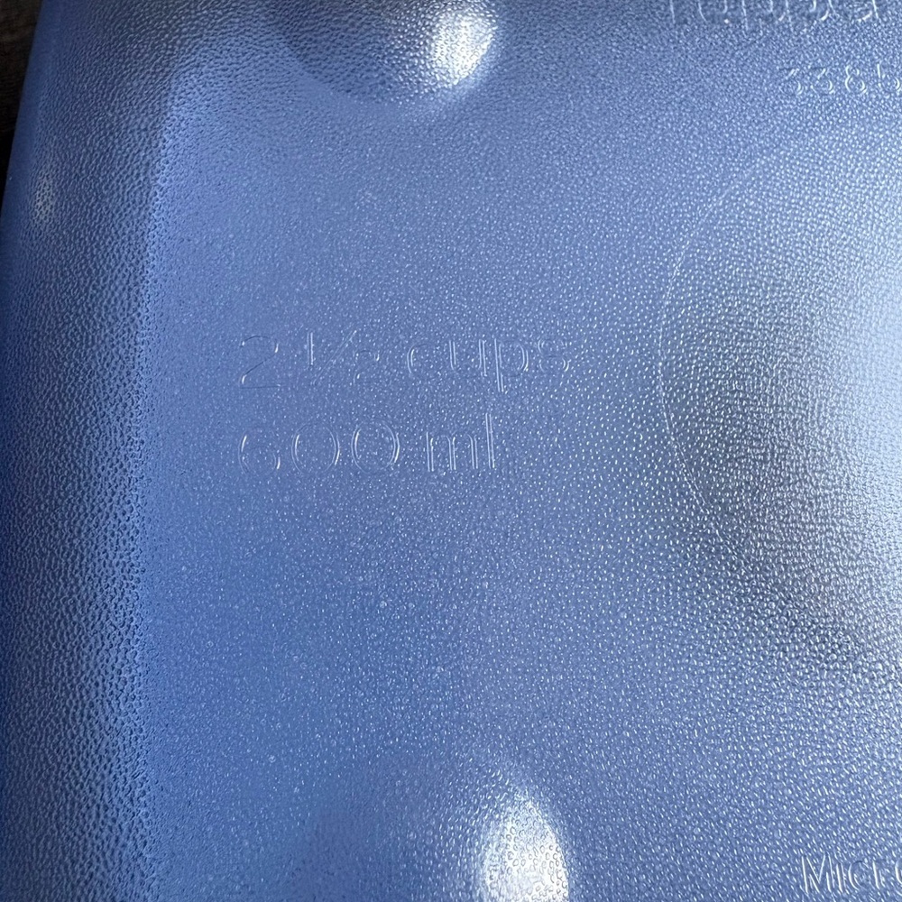 Tupperware Rock N Serve Microwavable Food Containers - Picture 6 of 7